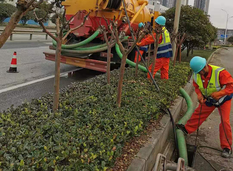 竟陵街道市政管道清淤
